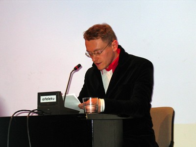 1556_2.jpg
